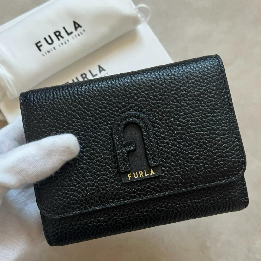 Furla(フルラ)の【新品未使用箱付き】 FURLA DAFNE 三つ折り財布 レディースのファッション小物(財布)の商品写真