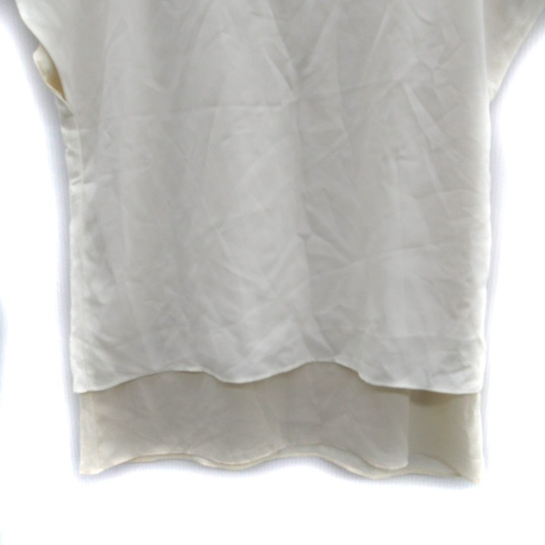 DouDou(ドゥドゥ)のドゥドゥ DOUDOU カットソー ノースリーブ ビジュー ビーズ アイボリー レディースのトップス(カットソー(半袖/袖なし))の商品写真