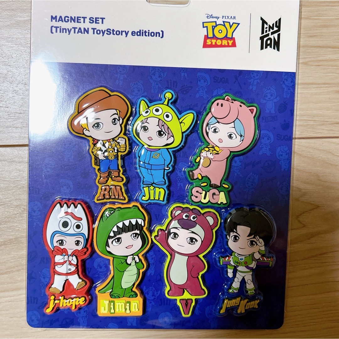 防弾少年団(BTS)(ボウダンショウネンダン)の新品！TinyTAN＊TOY STORY マグネット SUGA ユンギ エンタメ/ホビーのおもちゃ/ぬいぐるみ(キャラクターグッズ)の商品写真