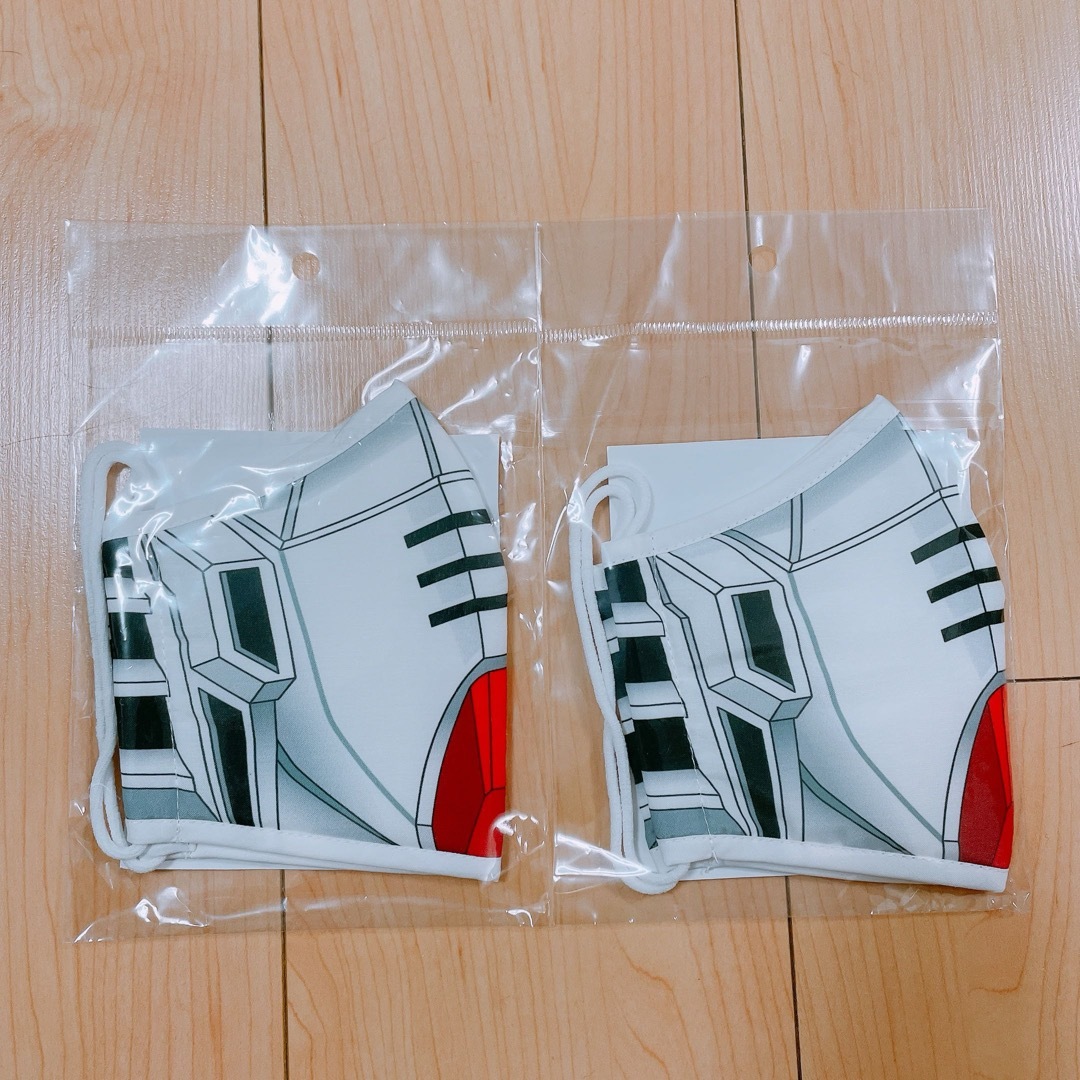 BANDAI(バンダイ)の新品　ガンダムのマスク2枚セット メンズのファッション小物(その他)の商品写真