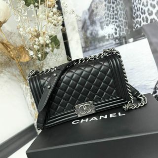 シャネル(CHANEL)の美品 シャネル ボーイシャネル ラムスキン チェーンバッグ(ショルダーバッグ)