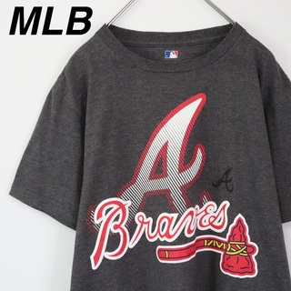 メジャーリーグベースボール(MLB)の【MLBチーム】ブレーブス／Tシャツ　ビッグロゴ　チャコール　野球　Braves(Tシャツ/カットソー(半袖/袖なし))