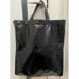 Acne Studios シャイニートートバッグ