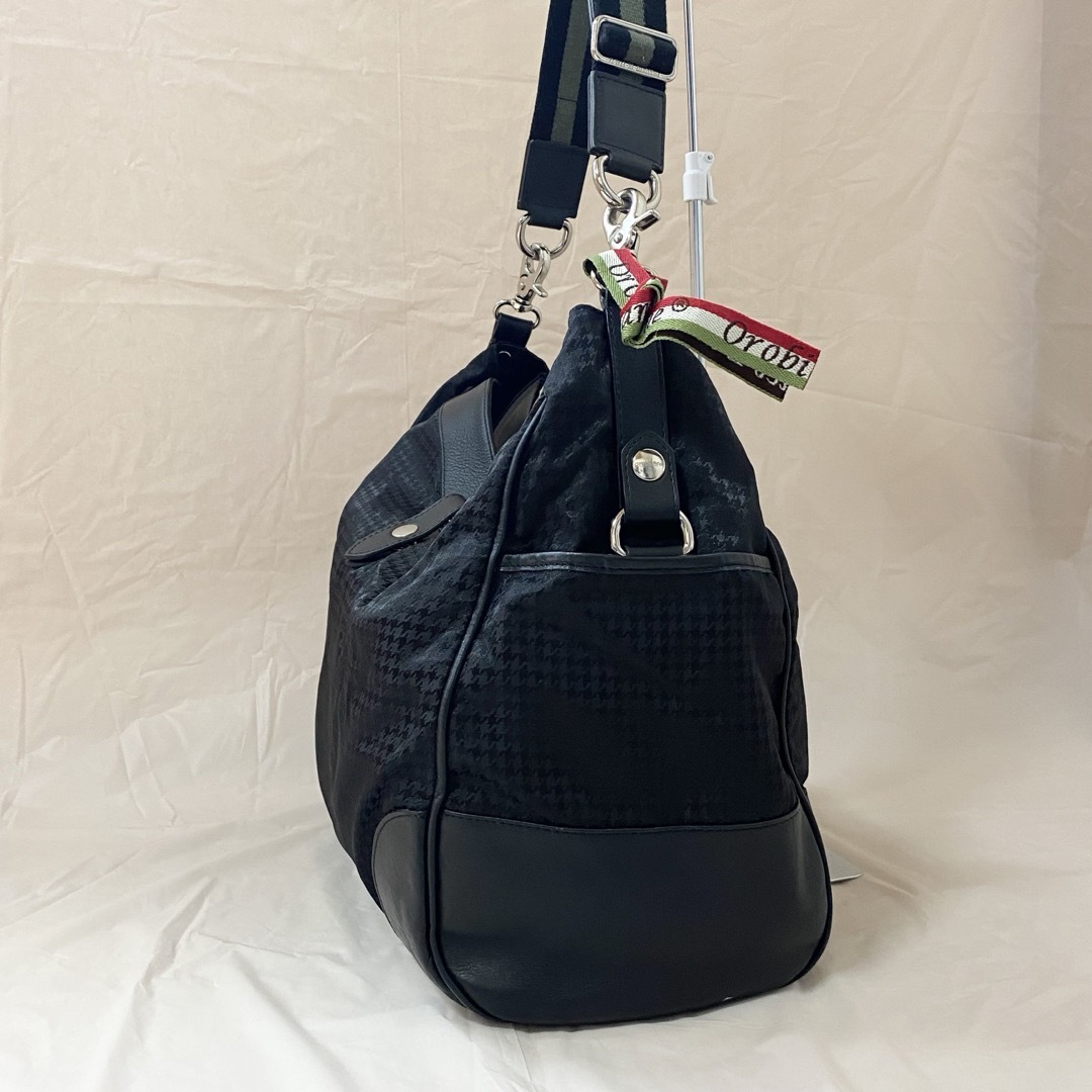 Orobianco(オロビアンコ)の美品✨オロビアンコ・ショルダーバッグ肩掛け斜め掛け ナイロン×一部レザー  黒 メンズのバッグ(ショルダーバッグ)の商品写真
