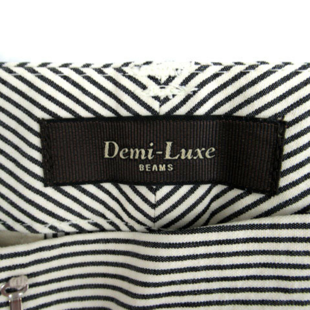 Demi-Luxe BEAMS(デミルクスビームス)のデミルクス ビームス テーパードパンツ アンクル丈 ストライプ柄 34 白 黒 レディースのパンツ(その他)の商品写真