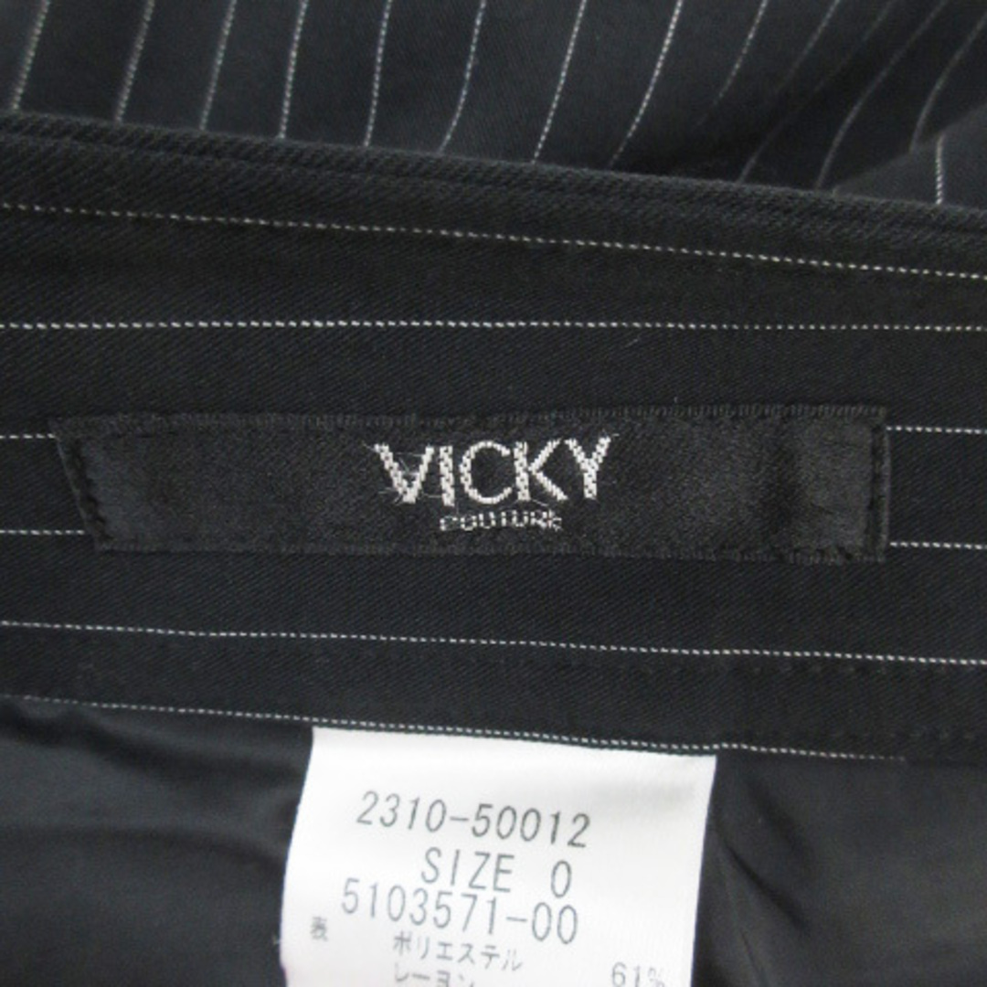 VICKY(ビッキー)のビッキー スラックスパンツ フレアパンツ ロング丈 ストライプ柄 0 黒 白 レディースのパンツ(その他)の商品写真