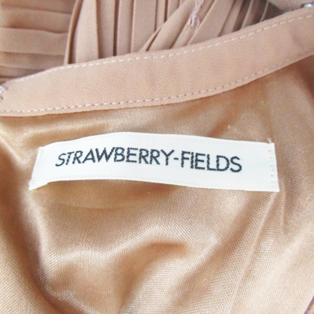 STRAWBERRY-FIELDS(ストロベリーフィールズ)のストロベリーフィールズ ワンピース ノースリーブ ひざ丈 プリーツ ビーズ 茶色 レディースのワンピース(ひざ丈ワンピース)の商品写真