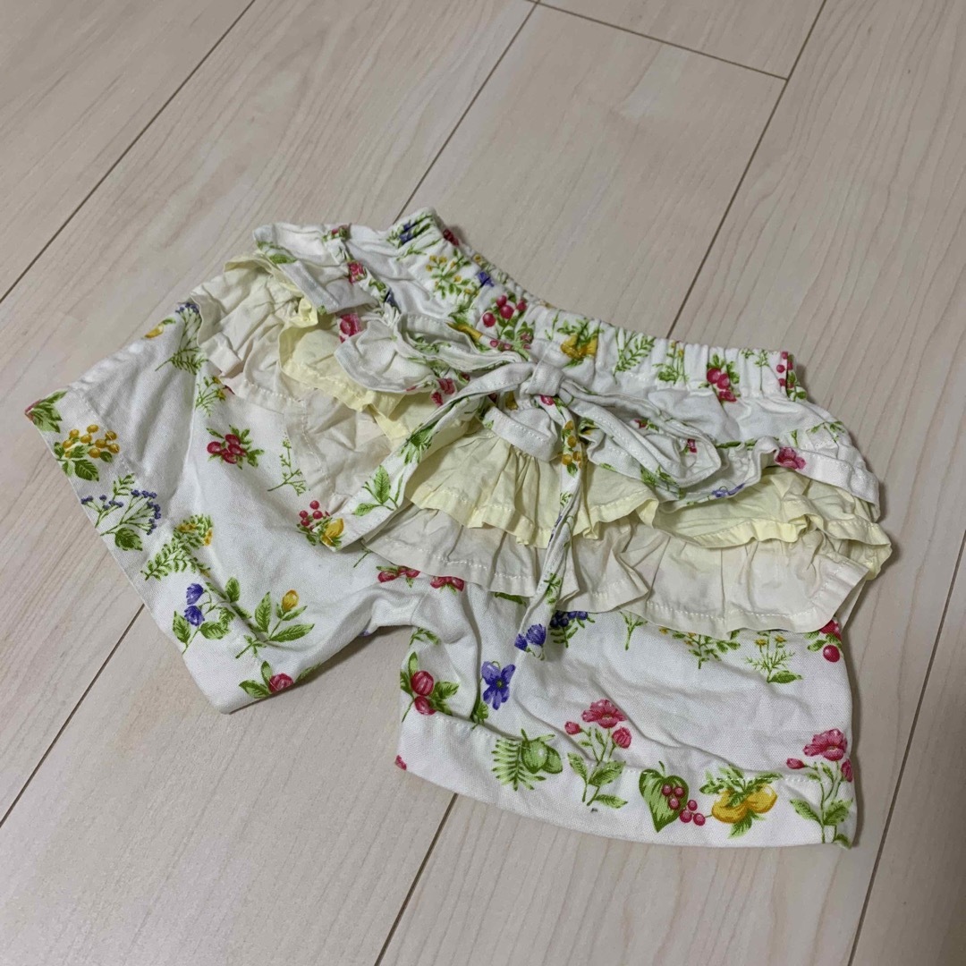 ハンドメイド♡花柄フリルパンツ♡90cm♡新品 キッズ/ベビー/マタニティのキッズ服女の子用(90cm~)(パンツ/スパッツ)の商品写真