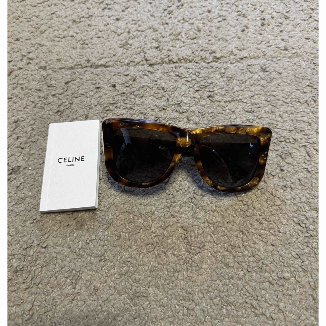 celine(セリーヌ)の新品　celine セリーヌ　ベッコウ　サングラス　ロゴ レディースのファッション小物(サングラス/メガネ)の商品写真