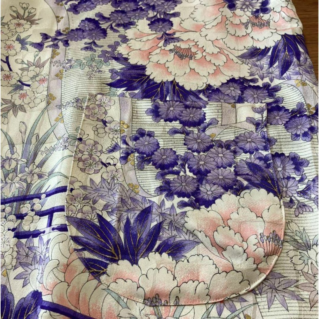 お洒落にゆったり着物ワンピース♪紫白花　着物リメイク レディースのワンピース(ひざ丈ワンピース)の商品写真