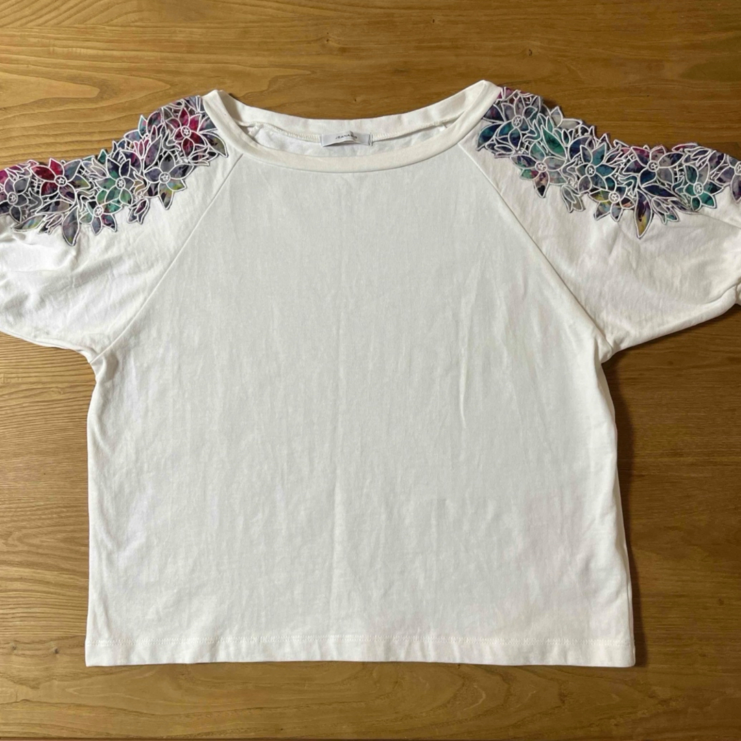 JEANASIS(ジーナシス)のジーナシス  カットワークショルダートップス レディースのトップス(Tシャツ(半袖/袖なし))の商品写真