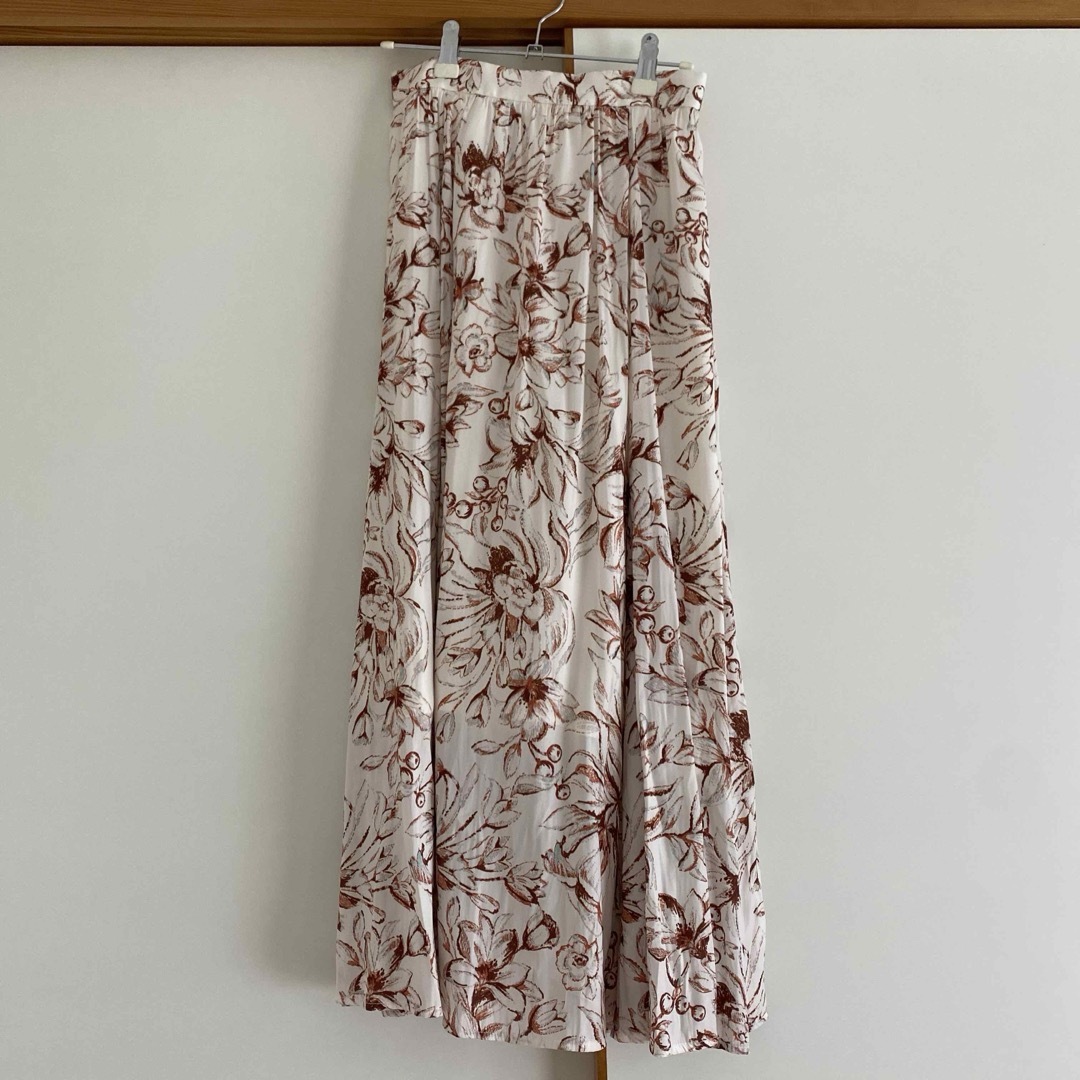 Rirandture(リランドチュール)の新品タグ付き　リランドチュール　スカート レディースのスカート(ひざ丈スカート)の商品写真