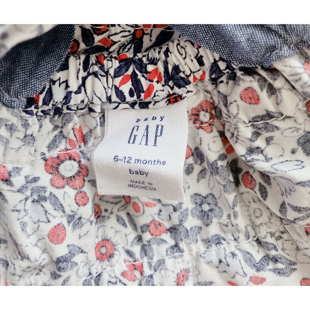 GAP(ギャップ)のGAP ギャップ　ロンパース　花柄　70サイズ キッズ/ベビー/マタニティのベビー服(~85cm)(ロンパース)の商品写真