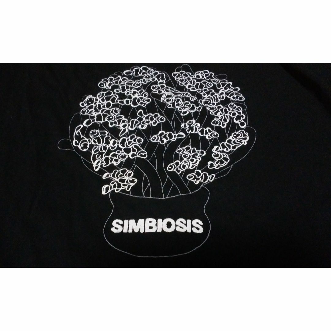 marble(マーブル)の【匿名配送】未使用 marble SUD SIMBIOSIS Tシャツ 黒  レディースのトップス(Tシャツ(半袖/袖なし))の商品写真