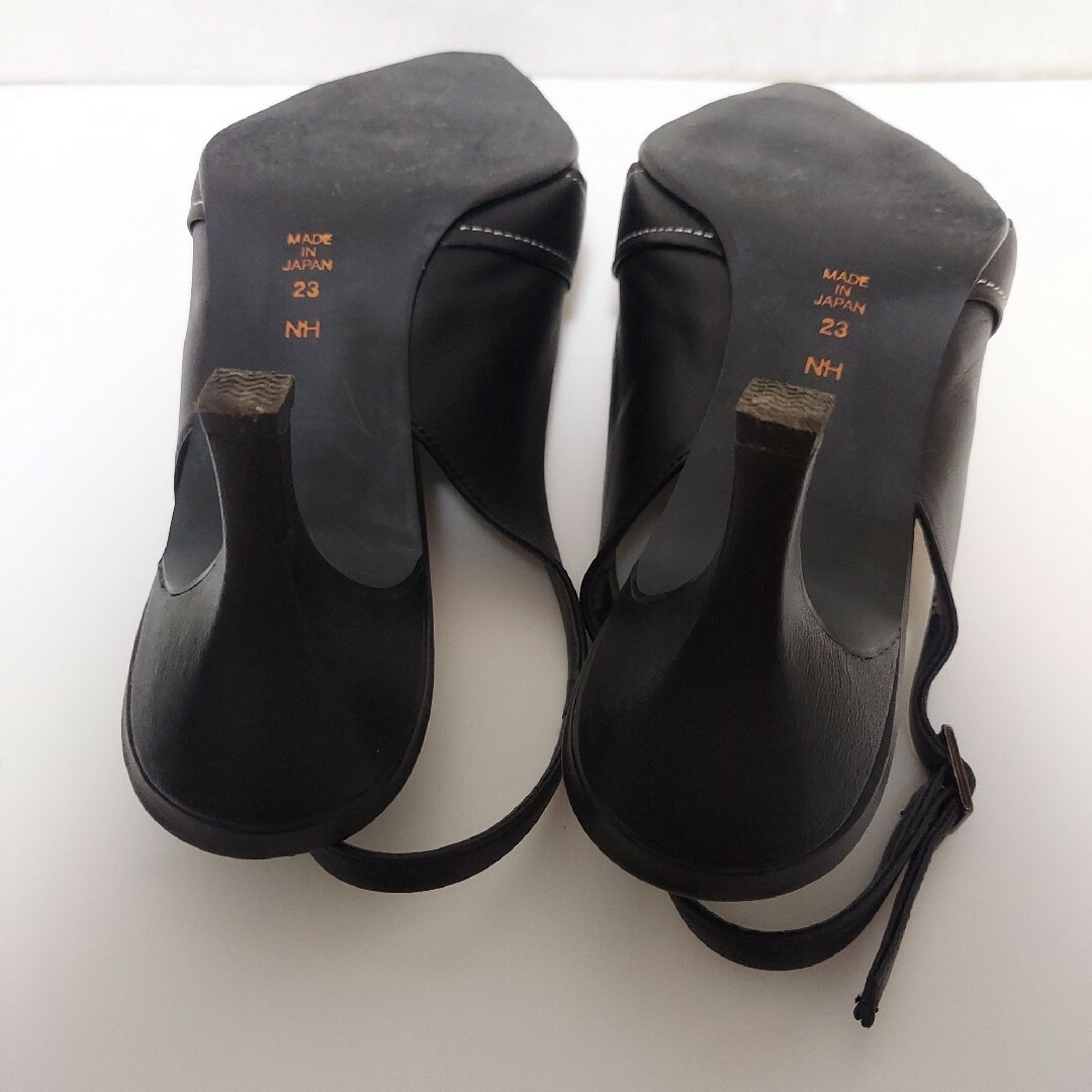 DIANA(ダイアナ)の(美品)DIANA ミュール パンプス レザー ブラック 23 レディースの靴/シューズ(ハイヒール/パンプス)の商品写真