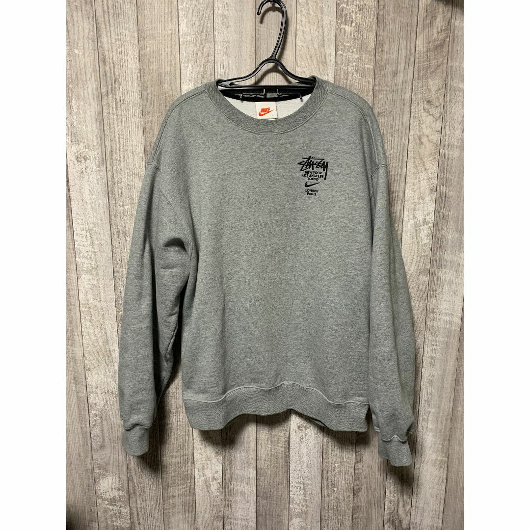 STUSSY(ステューシー)のSサイズ Nike × Stussy Crewneck スウェット グレー メンズのトップス(スウェット)の商品写真