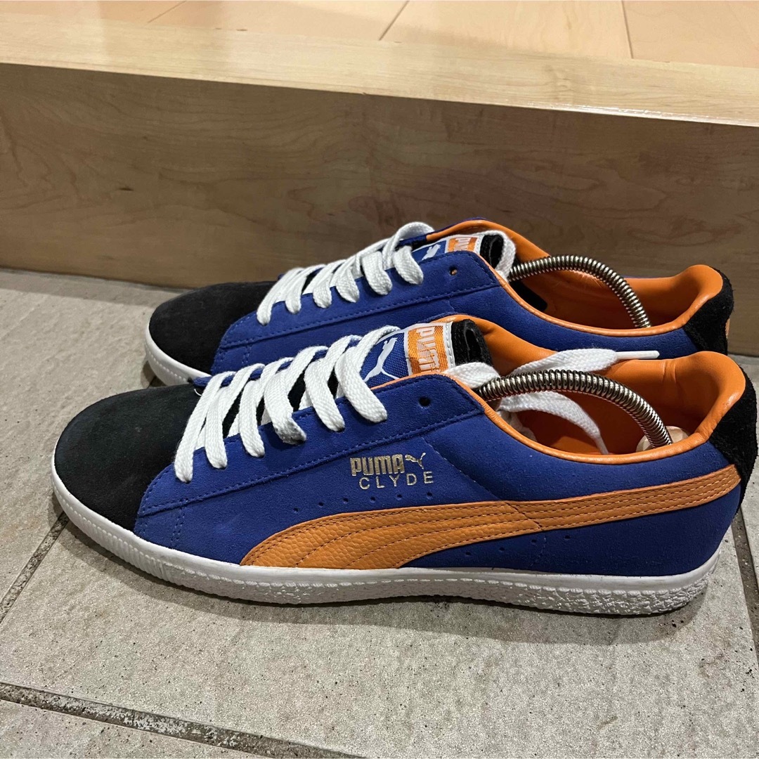 PUMA(プーマ)のPUMA プーマCLYDE クライド　NEW YORK KNICKS メンズの靴/シューズ(スニーカー)の商品写真