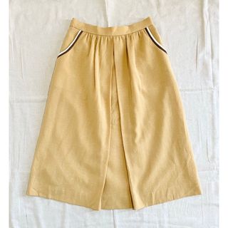 4️⃣ skirt ／ vintage(ひざ丈スカート)