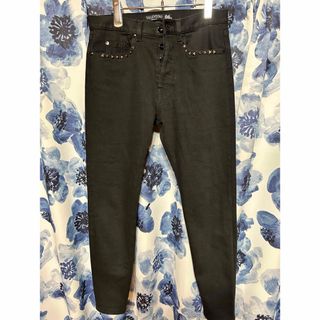 VALENTINO - 日曜日まで限定値下げ！VALENTINOスタッズ付きスリムスキニーデニム