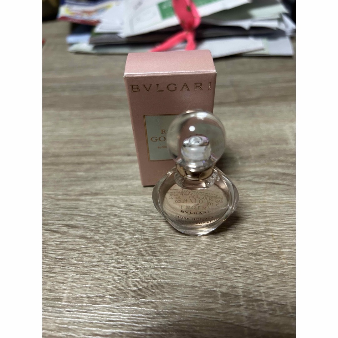 BVLGARI(ブルガリ)のブルガリ　ローズ　ゴルデア　ブロッサム　デイライト　オードパルファム　5ml コスメ/美容の香水(香水(女性用))の商品写真