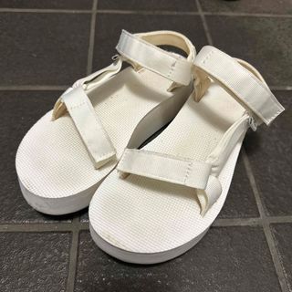 テバ(Teva)のテバ　厚底サンダル(サンダル)