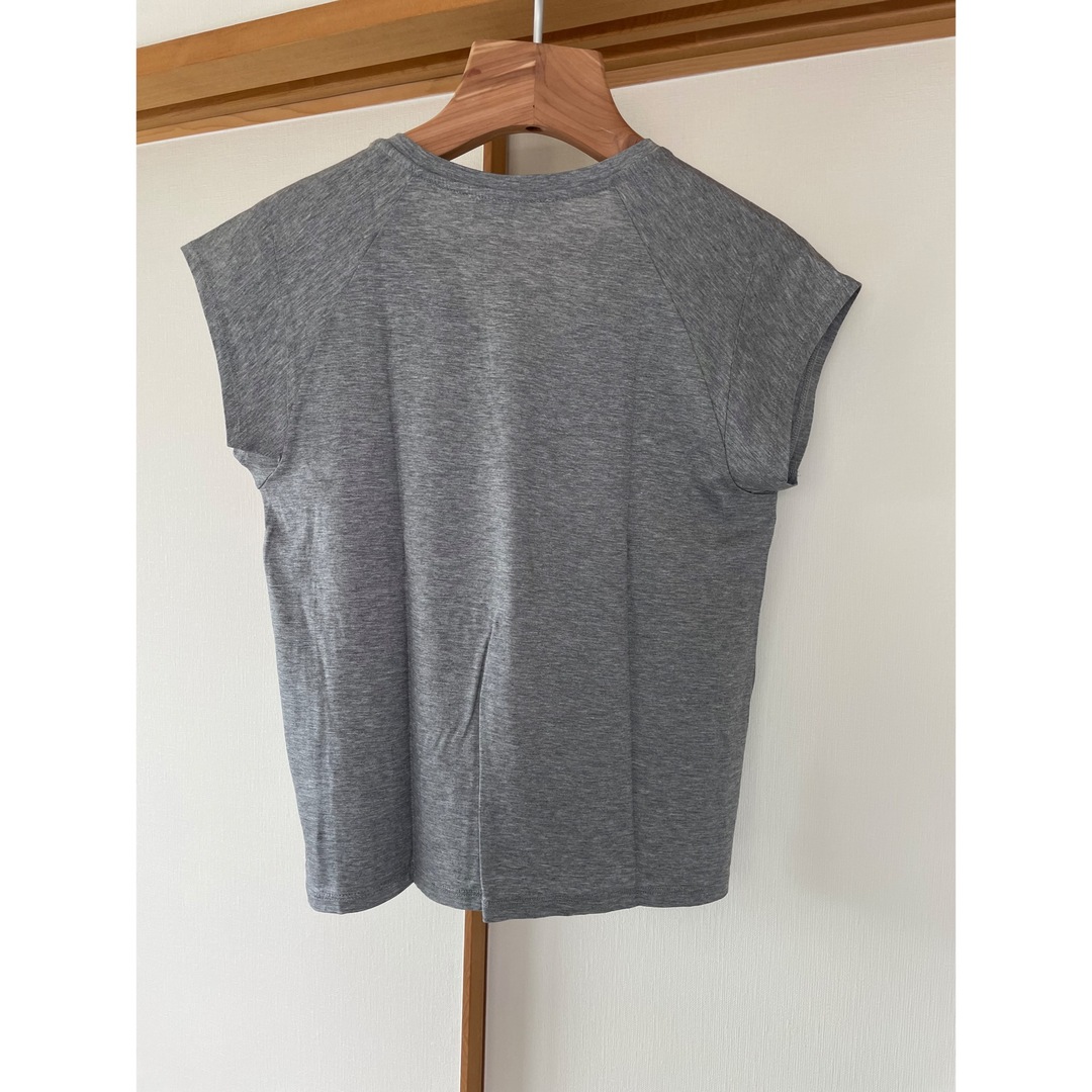 TOMORROWLAND(トゥモローランド)のトゥモローランド　グレーカットソーTシャツ レディースのトップス(Tシャツ(半袖/袖なし))の商品写真