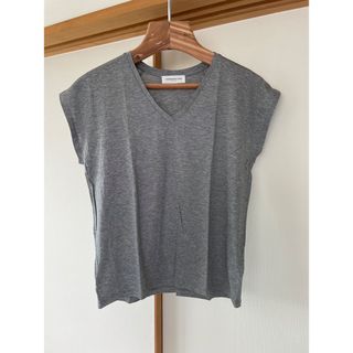 トゥモローランド　グレーカットソーTシャツ