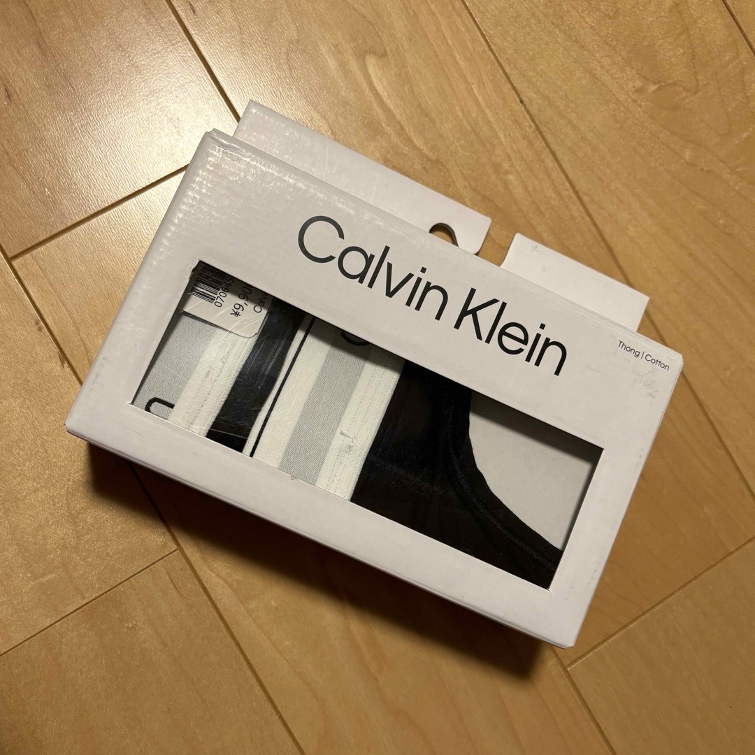 Calvin Klein(カルバンクライン)のカルバンクライン　Tバックショーツ2枚組(Sサイズ) レディースの下着/アンダーウェア(ショーツ)の商品写真