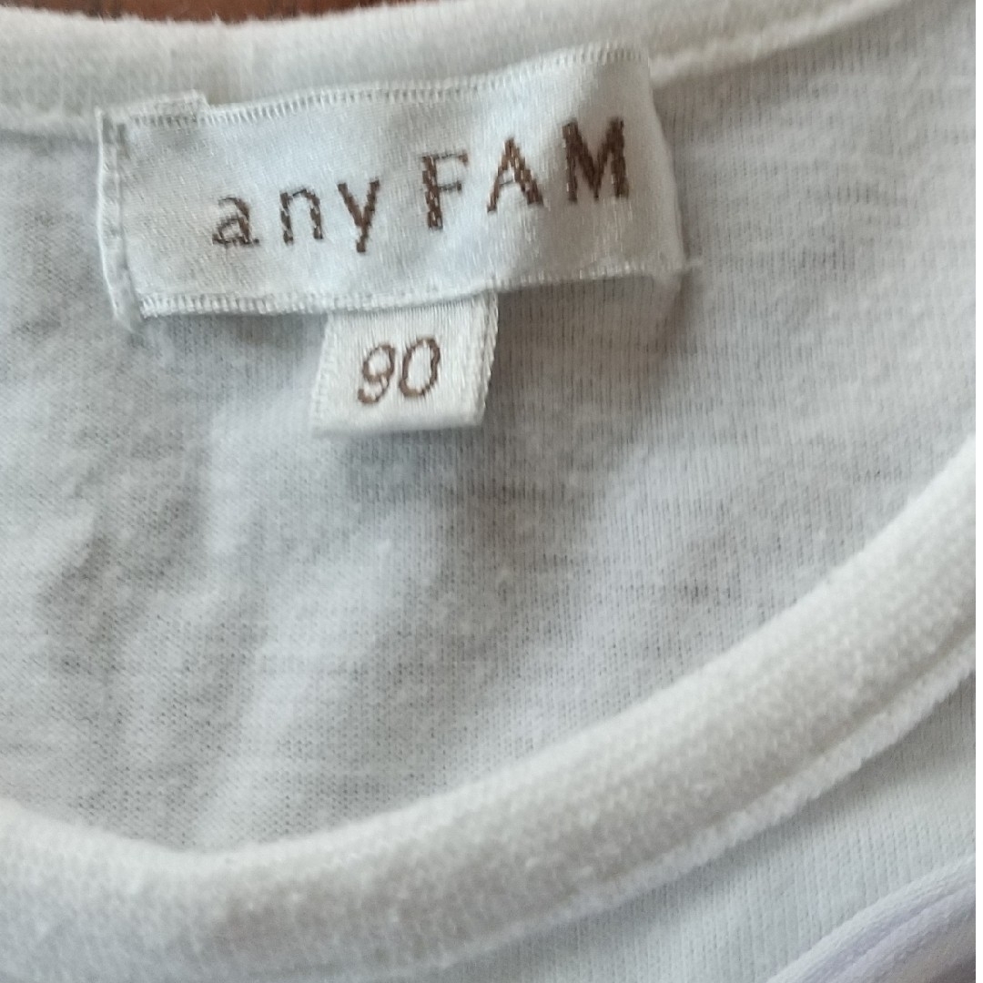 anyFAM(エニィファム)の【anyFAM】半袖Tシャツサイズ90 女の子 女児 キッズ/ベビー/マタニティのキッズ服女の子用(90cm~)(Tシャツ/カットソー)の商品写真