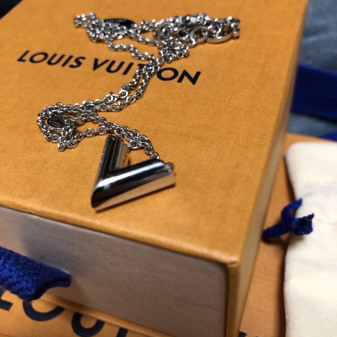 LOUIS VUITTON(ルイヴィトン)のルイヴィトン　ネックレス レディースのアクセサリー(ネックレス)の商品写真