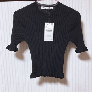 ザラ(ZARA)のZARA ブラック　リブ　トップス(カットソー(半袖/袖なし))