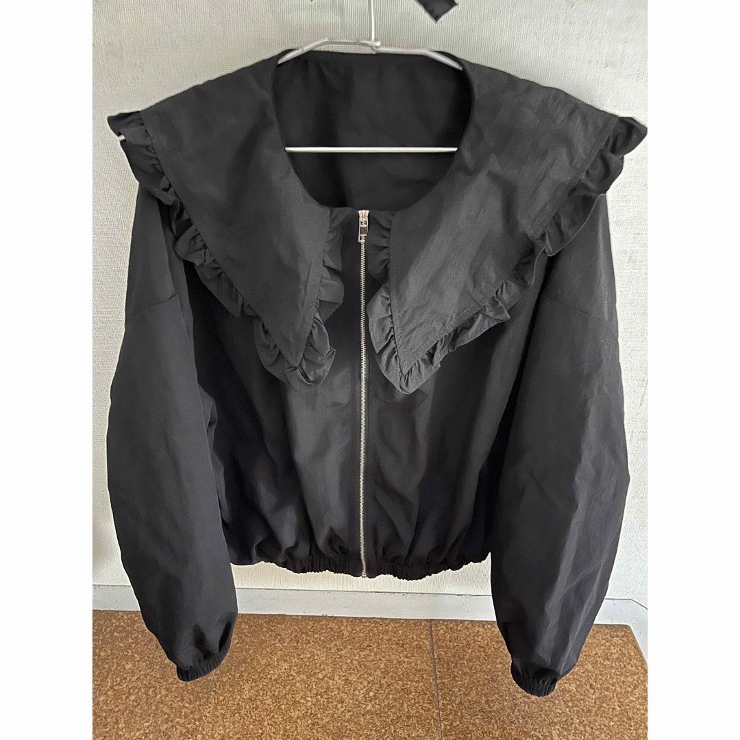フリル襟ジップジャケット レディースのジャケット/アウター(ナイロンジャケット)の商品写真