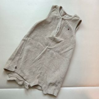 TOMMY HILFIGER ロンパース　9-12m