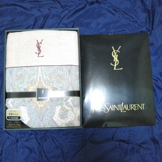 Yves Saint Laurent - イヴ・サンローラン 肌掛けふとん 新品未使用の Yves Saint Laurent - イヴ・サンローラン 肌掛けふとん 新品未使用の