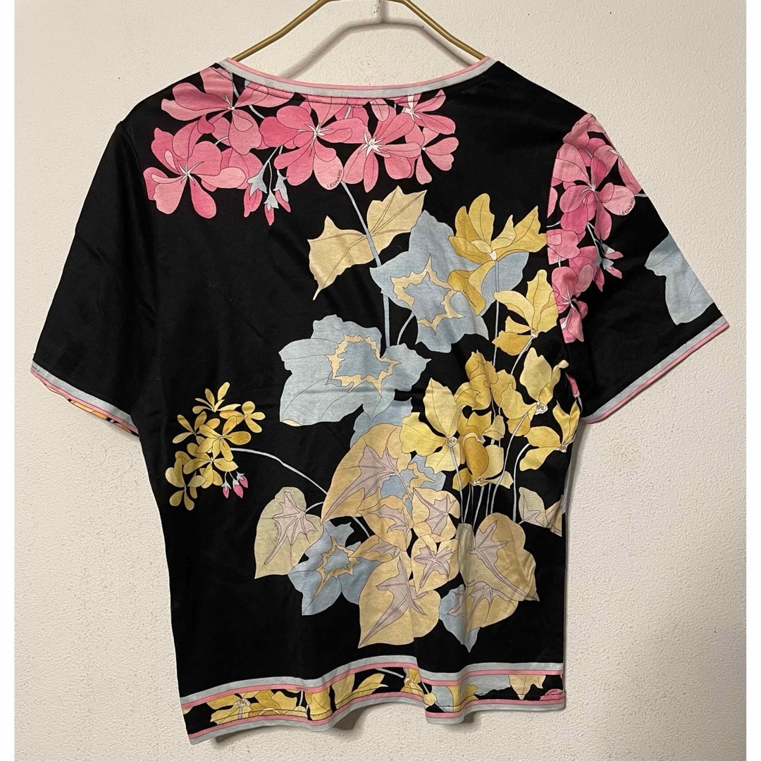 LEONARD(レオナール)のLEONARD 半袖 Tシャツ レオナール フラワー 花柄 レディースのトップス(シャツ/ブラウス(長袖/七分))の商品写真
