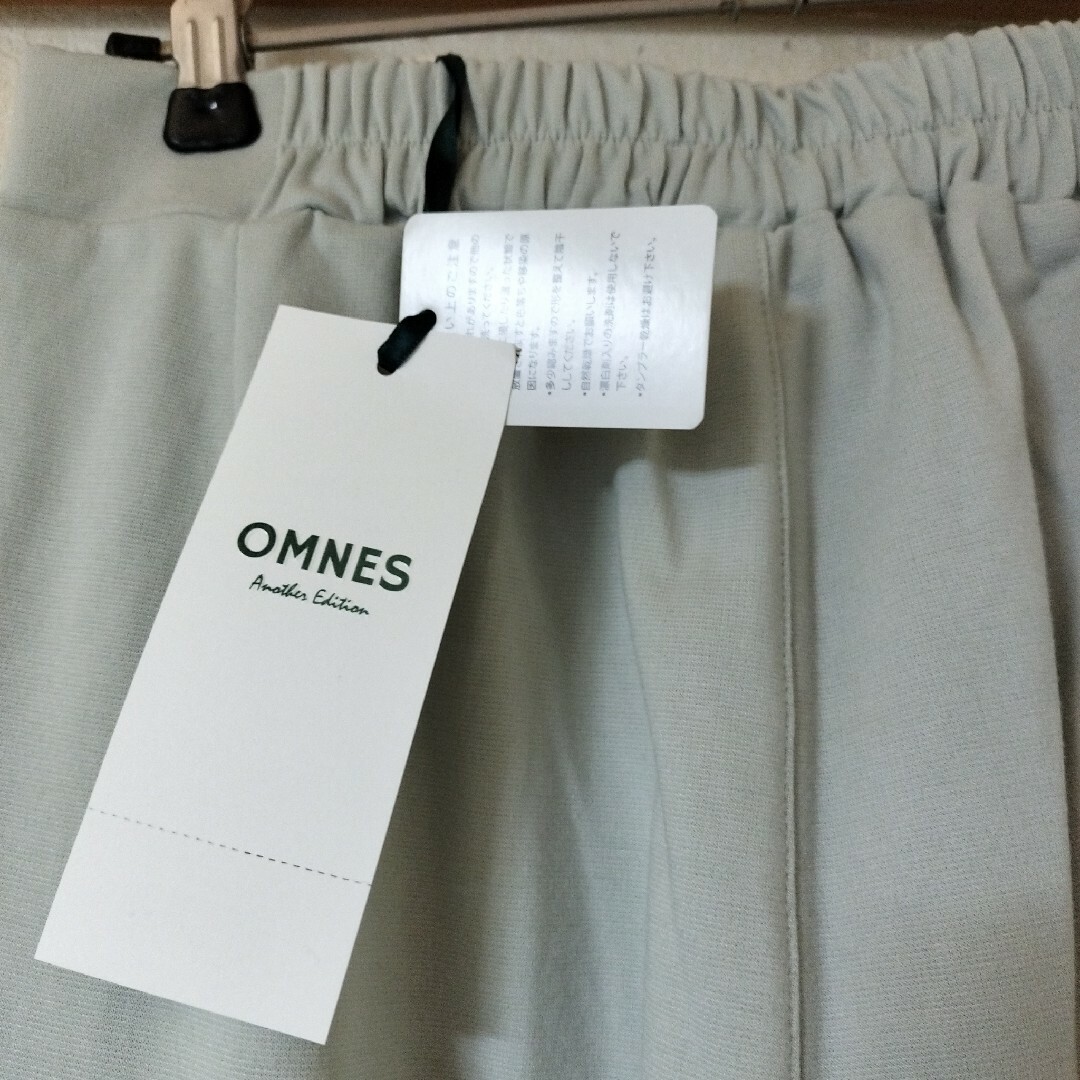 OMNES(オムネス)のオムネス　OMNES　 haptic ストレッチポンチ フレアパンツ レディースのパンツ(カジュアルパンツ)の商品写真
