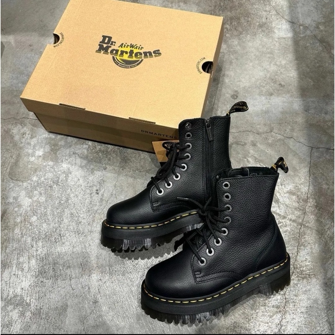 Dr.Martens ドクターマーチン JADON PISA 8ホールブーツ レディースの靴/シューズ(ブーツ)の商品写真