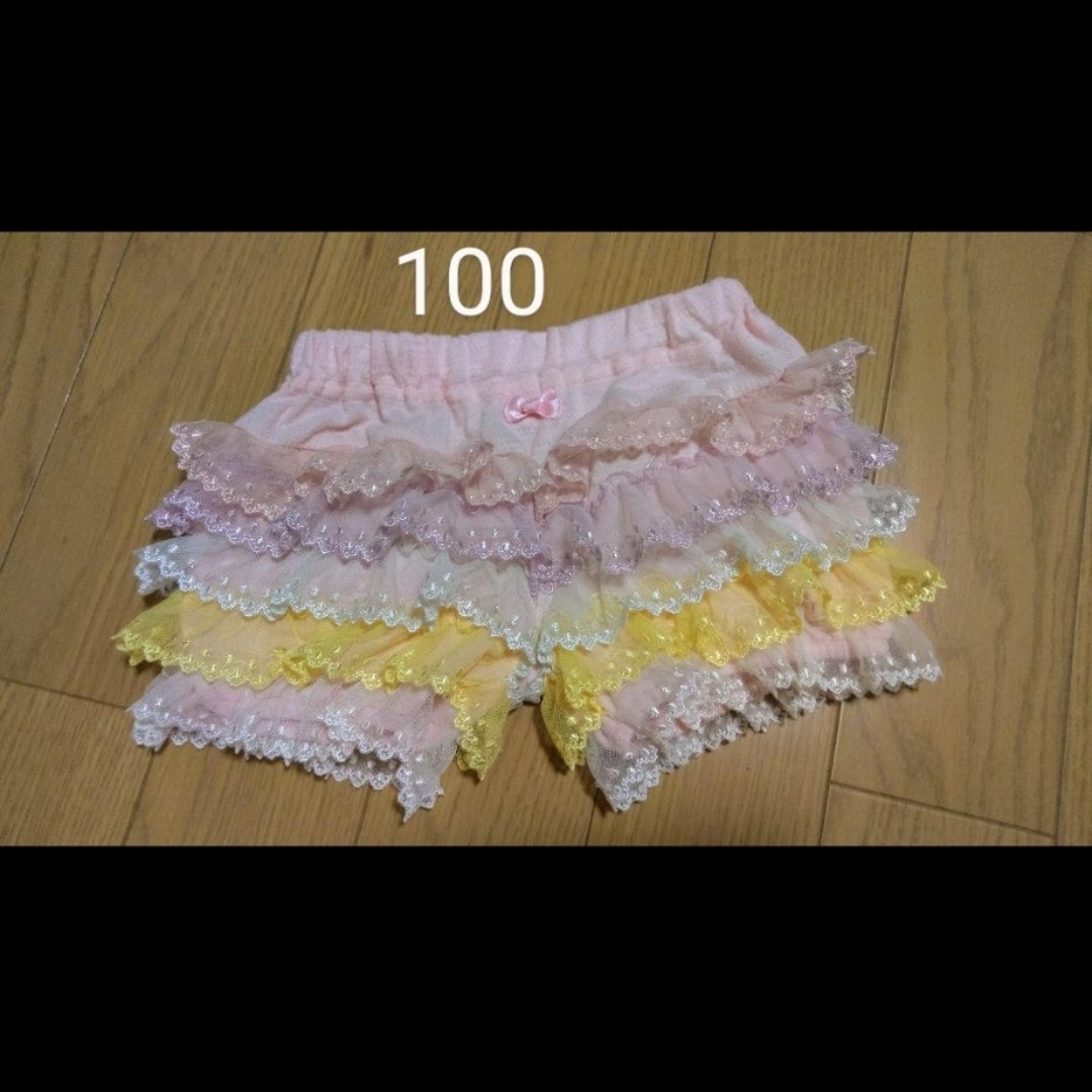 ショートパンツ　100サイズ キッズ/ベビー/マタニティのキッズ服女の子用(90cm~)(パンツ/スパッツ)の商品写真