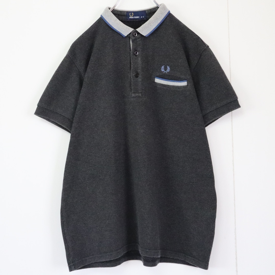 FRED PERRY(フレッドペリー)の【大人気】フレッドペリー／ポロシャツ　刺繍ロゴ　日本製　チャコールグレー　鹿の子 メンズのトップス(ポロシャツ)の商品写真