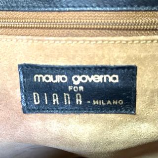 良品 MAURO GOVERNA クロコダイル ブラック 巾着 ショルダーバッグ 良品 MAURO GOVERNA クロコダイル ブラック 巾着 ショルダーバッグ