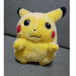 ポケモン(ポケモン)の押すと音がなる　ピカチュウ　ぬいぐるみ(ぬいぐるみ)