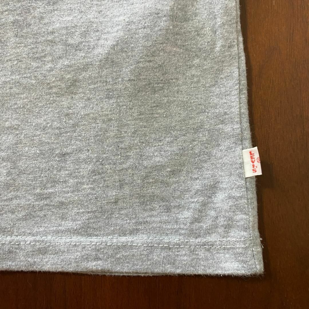 Levi's(リーバイス)のリーバイス × ザ・シンプソンズ コラボ Tシャツ　半袖　Mサイズ　I127 メンズのトップス(Tシャツ/カットソー(半袖/袖なし))の商品写真