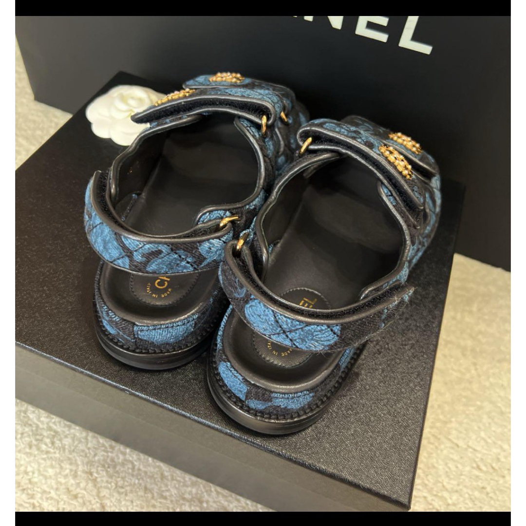 シャネル サンダル デニム CHANEL 正規品 フラットサンダル フットベット レディースの靴/シューズ(サンダル)の商品写真