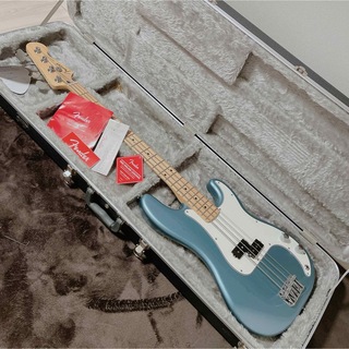 フェンダー(Fender)の新品同様　Fender PRECISION BASS(エレキベース)
