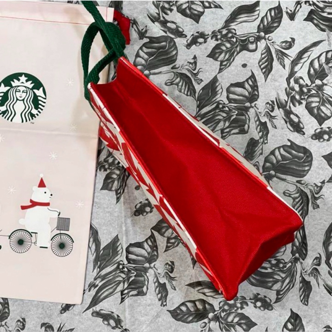 Starbucks Coffee(スターバックスコーヒー)の【非売品】海外　スターバックス　ホリデー　トート　+ 巾着　セット レディースのバッグ(トートバッグ)の商品写真