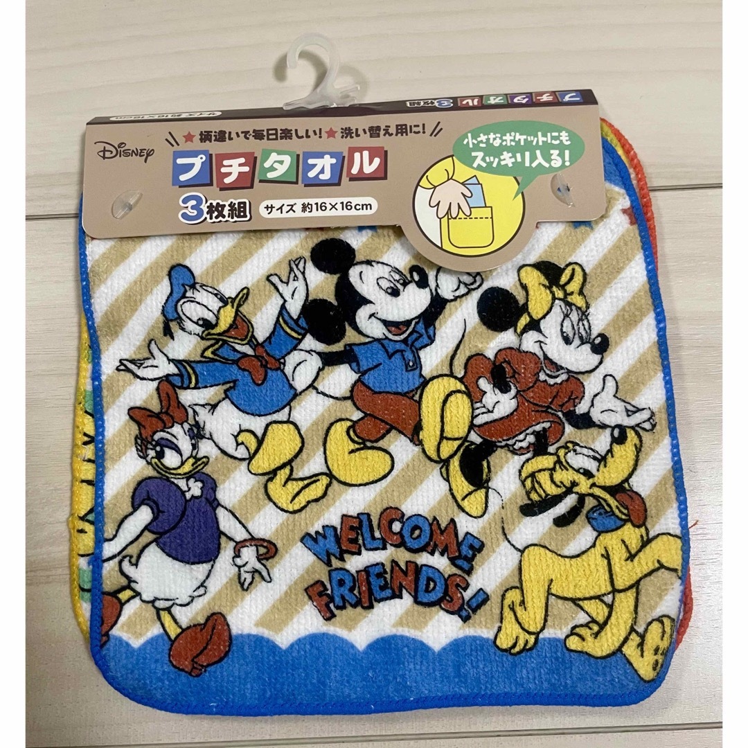 Disney(ディズニー)の新品　ディズニー　ミッキー&フレンズ　ミニタオル　ハンカチ　３枚セット　レトロ エンタメ/ホビーのおもちゃ/ぬいぐるみ(キャラクターグッズ)の商品写真