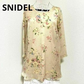 snidel スナイデル 花柄ワンピース ピンクベージュ 春物(ミニワンピース)