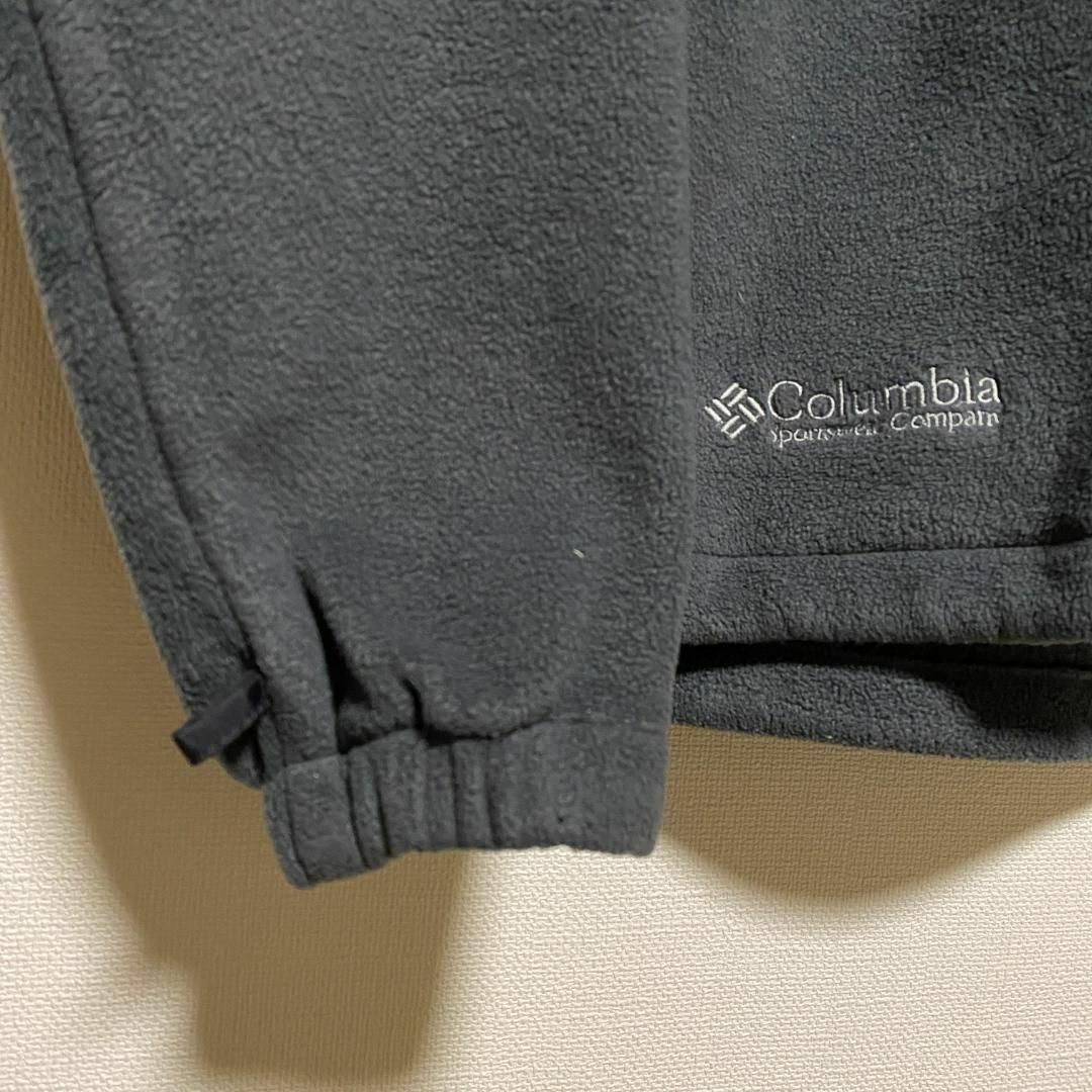 Columbia(コロンビア)のアメリカ古着　Columbia　フリースジャケット　グレー　刺繍　Mサイズ　H3 レディースのジャケット/アウター(その他)の商品写真