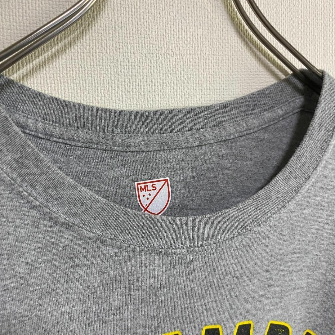 アメリカ古着　MLS　コロンバス・クルー　サッカーチーム　半袖Tシャツ　J598 メンズのトップス(Tシャツ/カットソー(半袖/袖なし))の商品写真