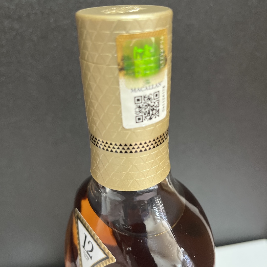 サントリー(サントリー)のマッカラン12年SHERR OAK CASK　6本（送料込み） 食品/飲料/酒の酒(ウイスキー)の商品写真